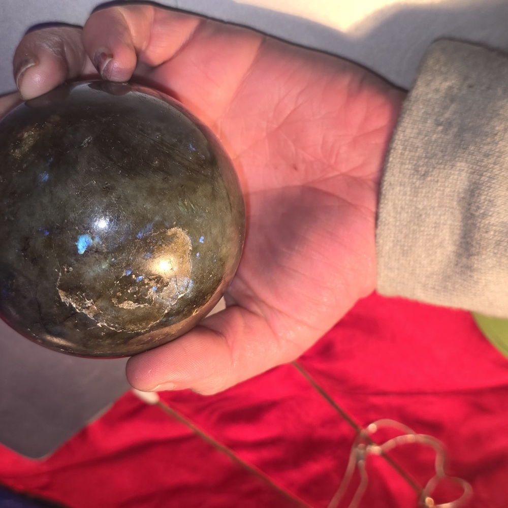 Labradorite Sphere - Picture 3 of 3